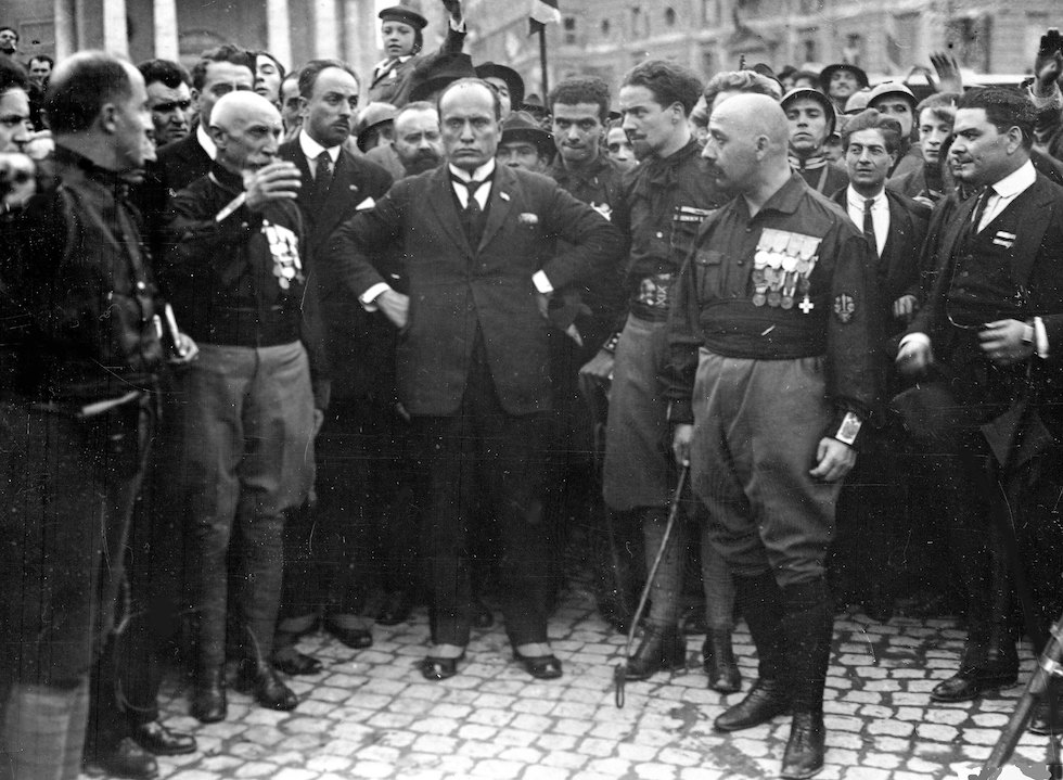 I fascisti 100 anni dopo/ Con l’amore se è possibile, con la forza se è necessario. Il discorso di Mussolini